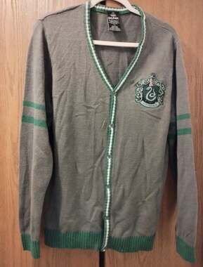 Wizarding World Harry Potter Slytherin Crest Grey V-Neck Cardigan Sweater Size L